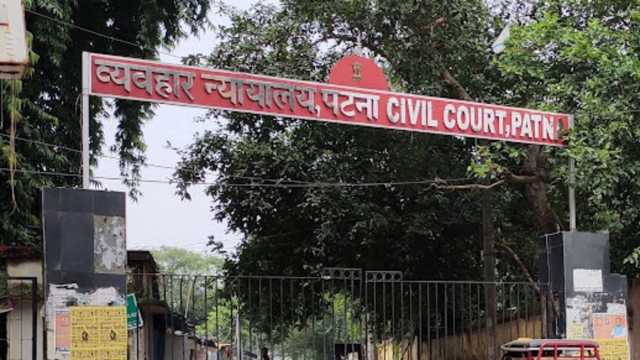 News of three counsel suffering severe burns following a transformer explosion at Patna Civil Court